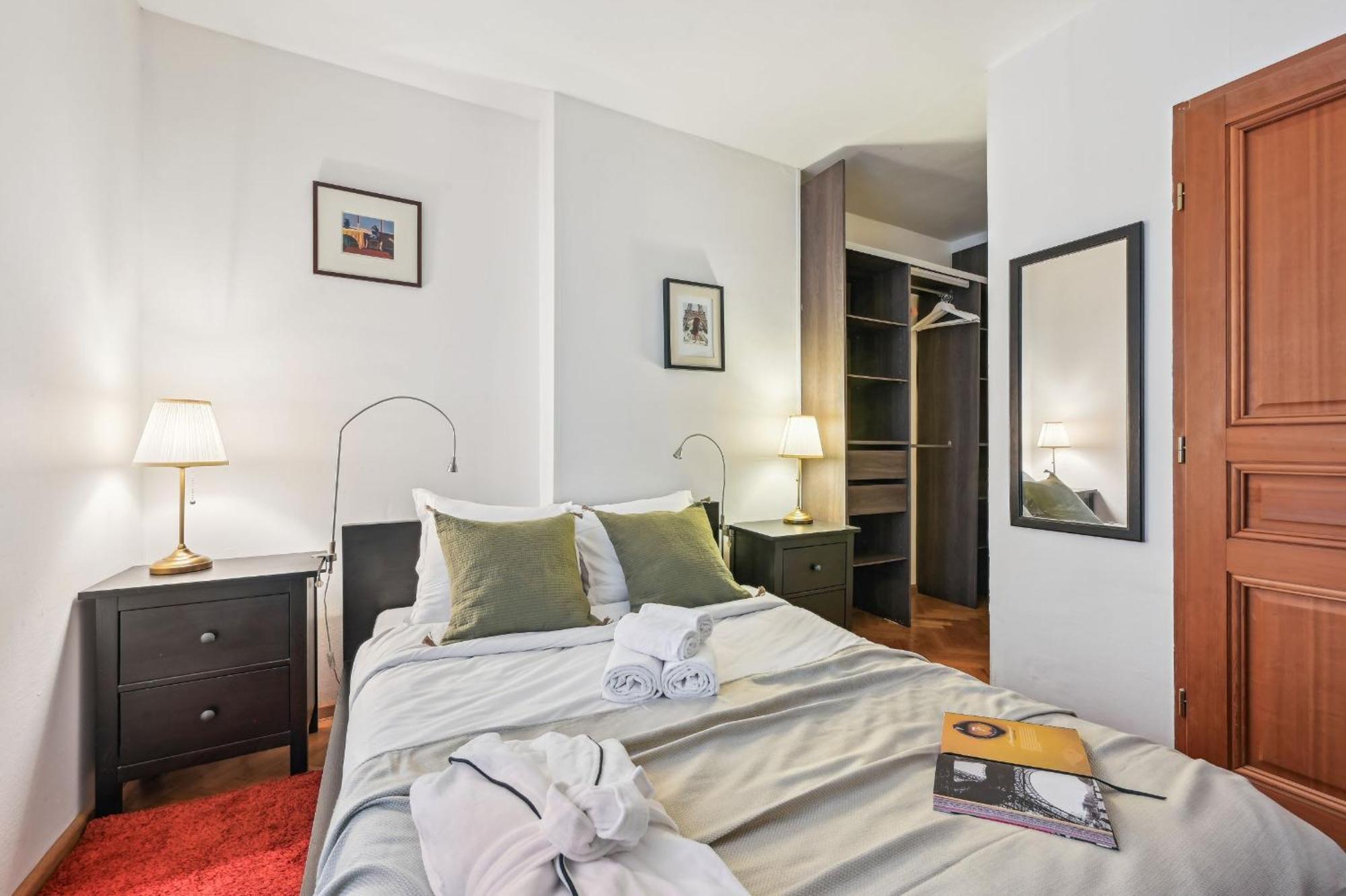 Eiffel Tower & Hotel Des Invalides - 1Br - Cityapartmentstay Paris Exterior photo
